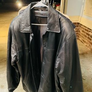 Men Leather coat! XL